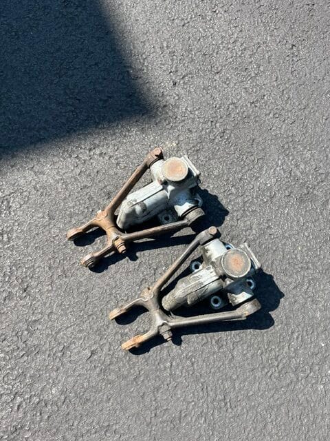 MGB Front Lever Arm Shocks